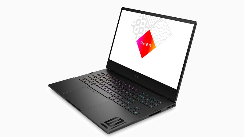 HP OMEN 16（インテル） 右斜め前から