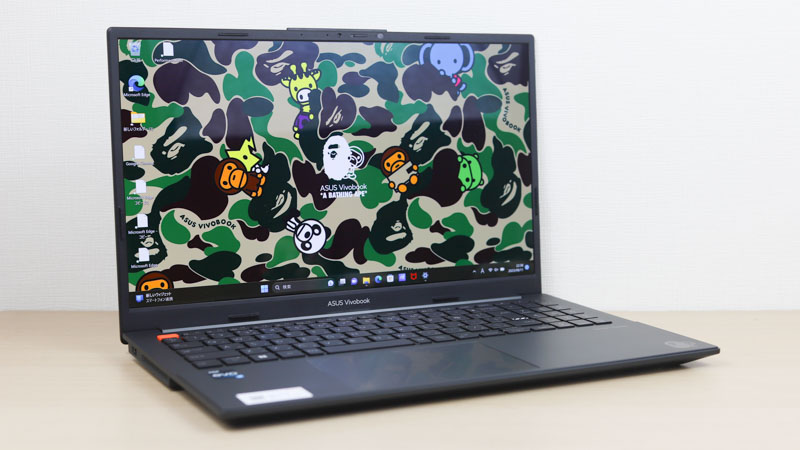 ASUS Vivobook S 15 OLED BAPE Edition 左斜め前から