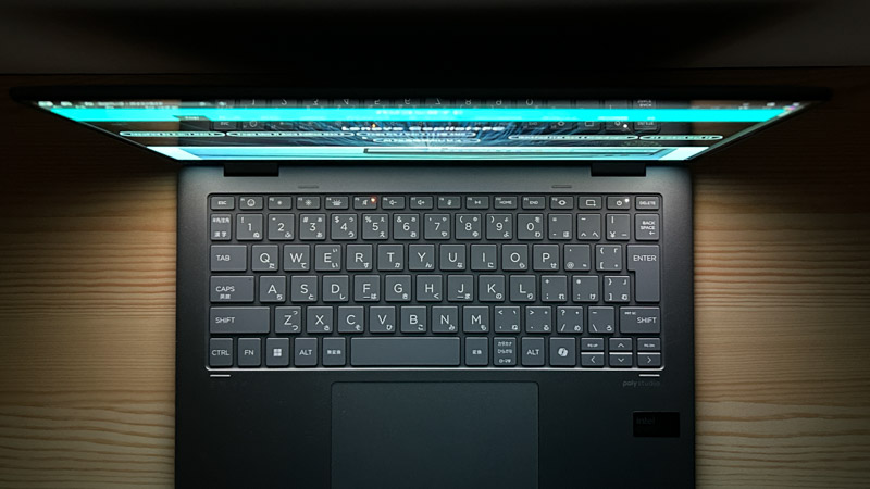 HP Envy x360 14-fc 視野角のチェック　真上から