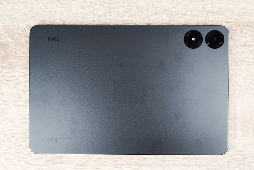 POCO PAD 背面