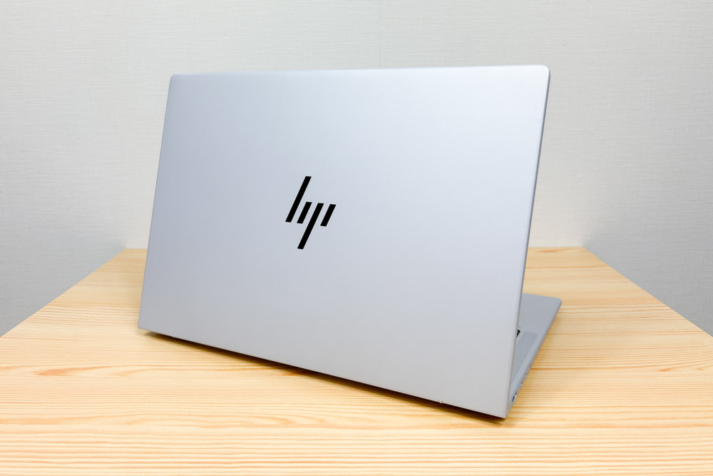 HP Elitebook 1040 G11 後ろから撮影