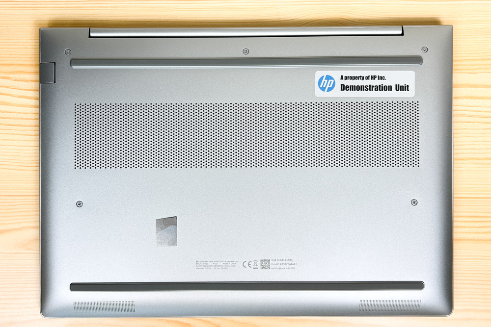 HP ProBook 445 G11 底面カバー