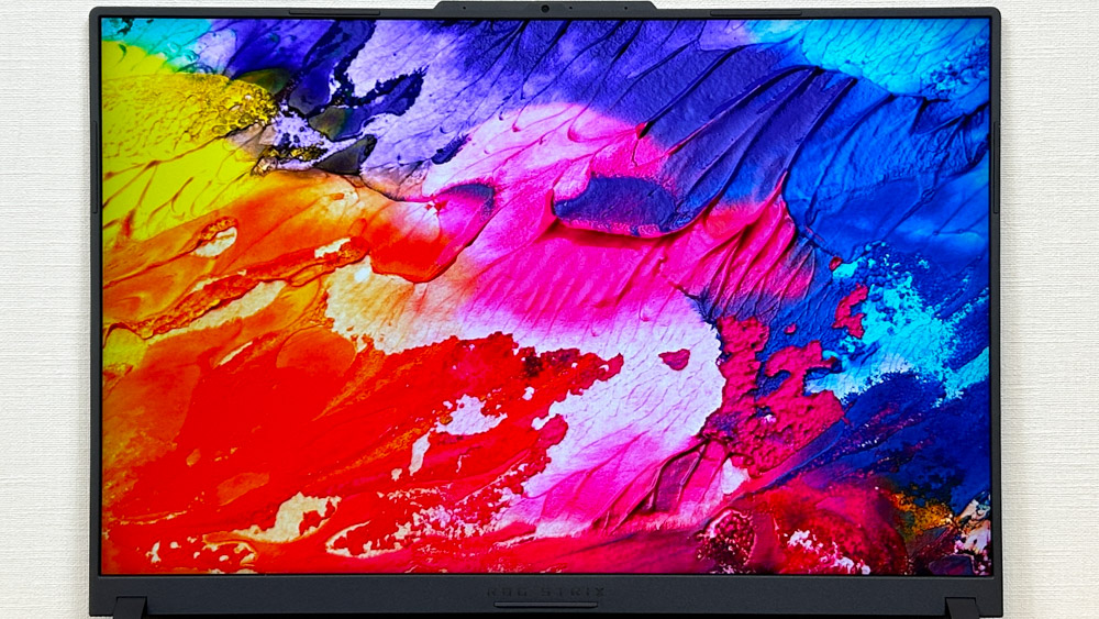 ASUS ROG Strix G16 (2025) G614 色域チェック