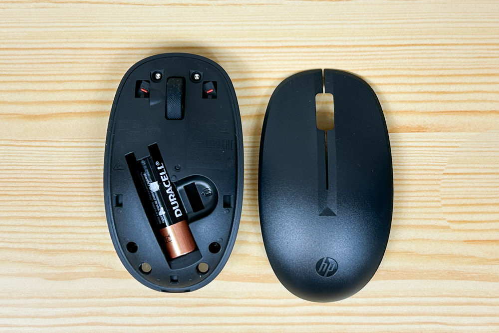 HP OmniDesk（AMD） 付属のマウスは電池が必要