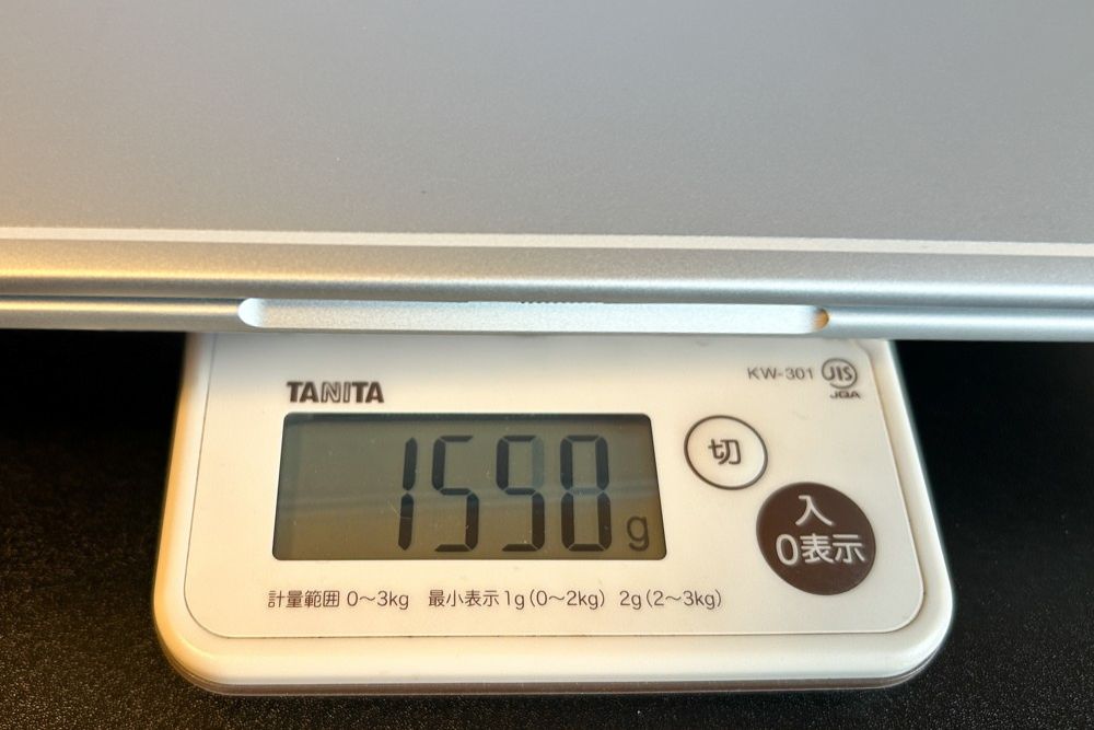 HP EliteBook 8 G1i 14 重さ計測
