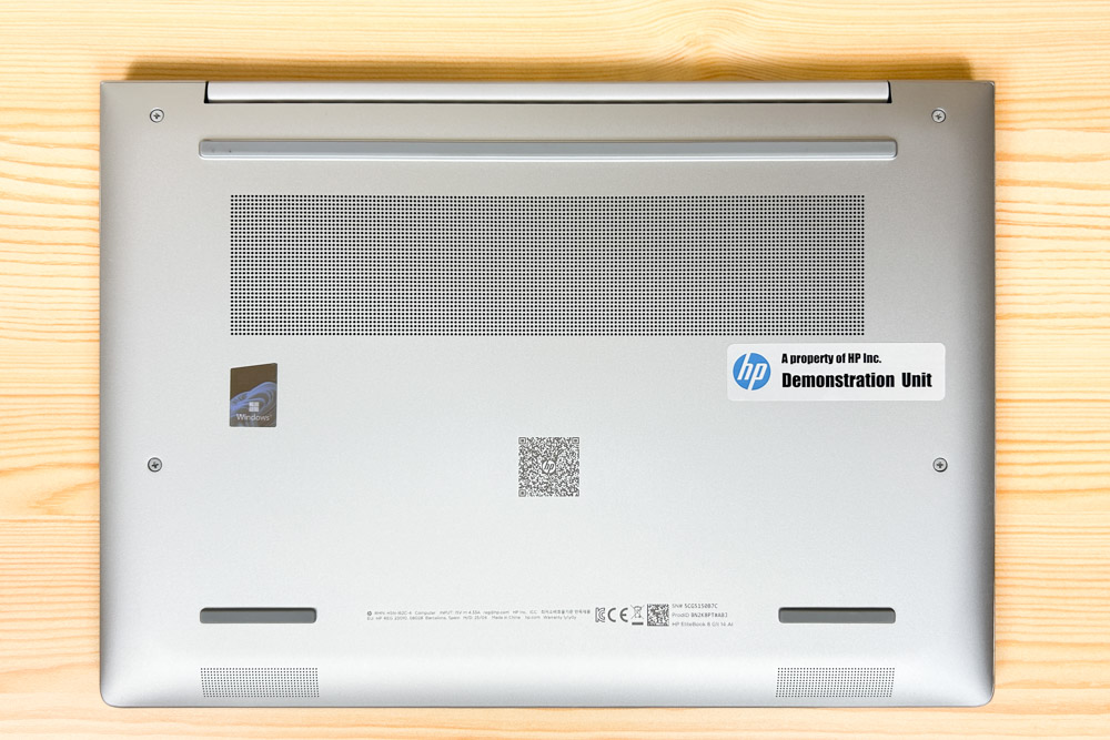 HP EliteBook 8 G1i 14 底面カバー