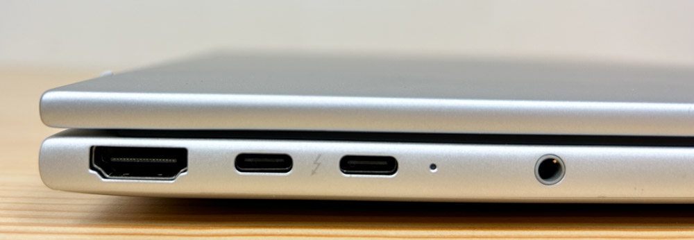 HP EliteBook 8 G1i 14 左側面インターフェイス