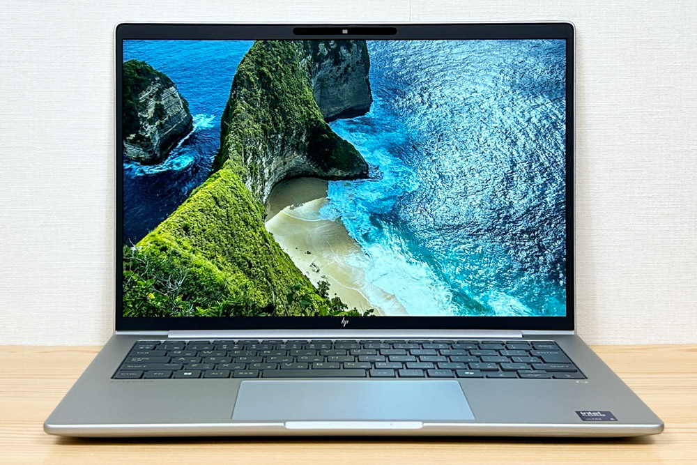 HP EliteBook 8 G1i 14 正面