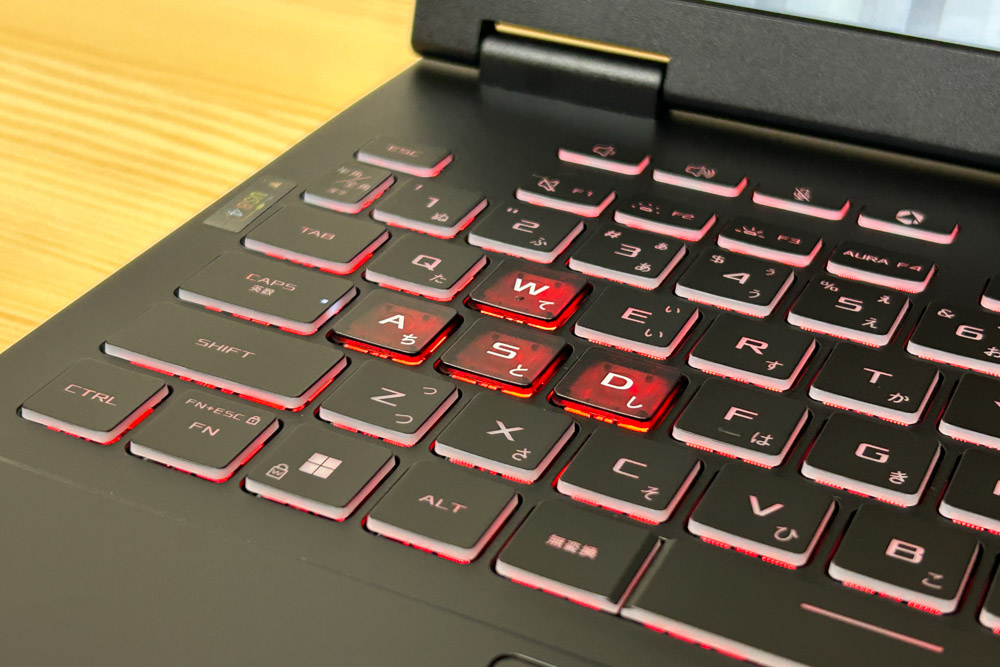 ASUS TUF GAMING A16 2025 キーボード バックライトON