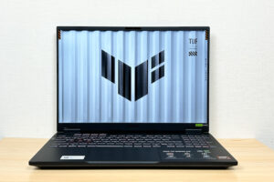 ASUS TUF GAMING A16 2025 正面