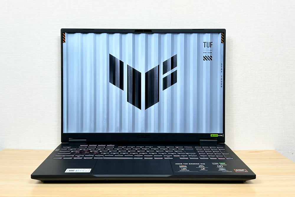 ASUS TUF GAMING A16 2025 正面