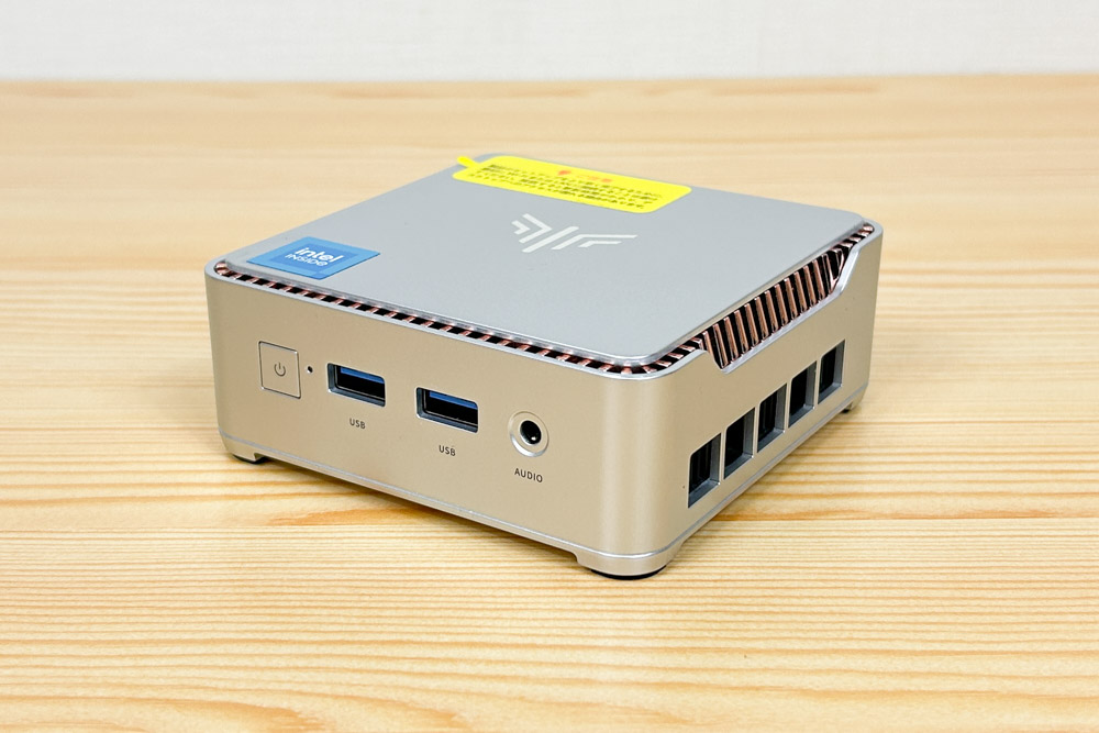NiPoGi E2 外観