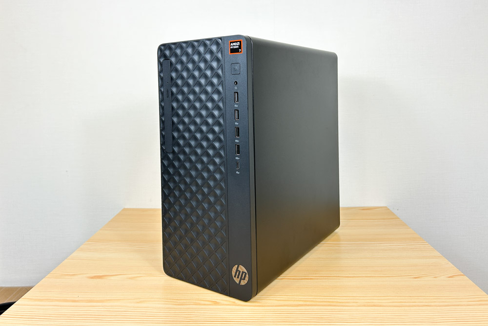 HP ProDesk 2 Tower G1a Desktop AI PC 右斜め前から