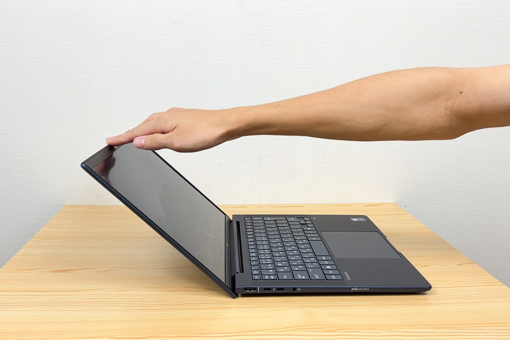 HP EliteBook X G1i 14 AI リフトアップヒンジ