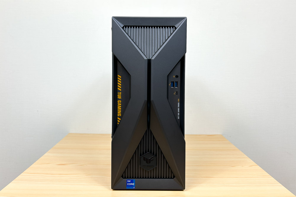 ASUS TUF Gaming T500　正面