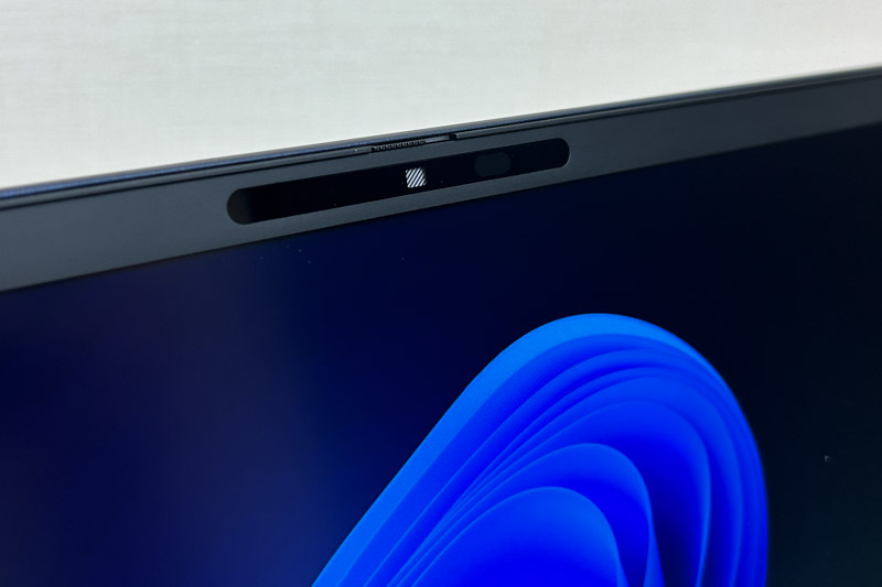 HP EliteBook X G1i 14 AI Webカメラ　プライバシーシャッターを閉じた状態