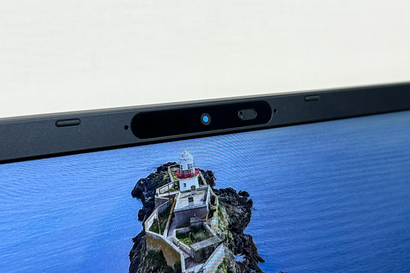 NEC VersaPro J UltraLiteのWEBカメラ　プライバシーシャッターを閉じた状態