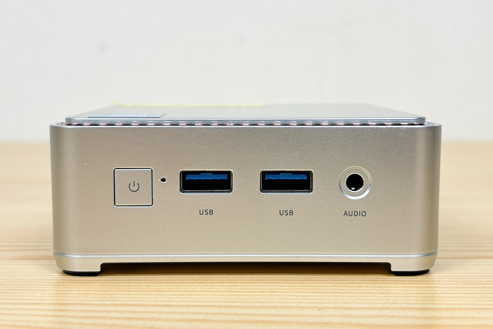 NiPoGi E2 インターフェイス