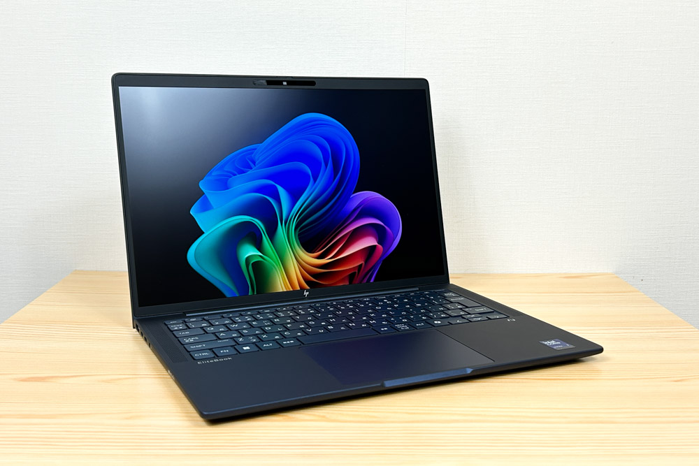 HP EliteBook X G1i 14 AI 左斜め前から