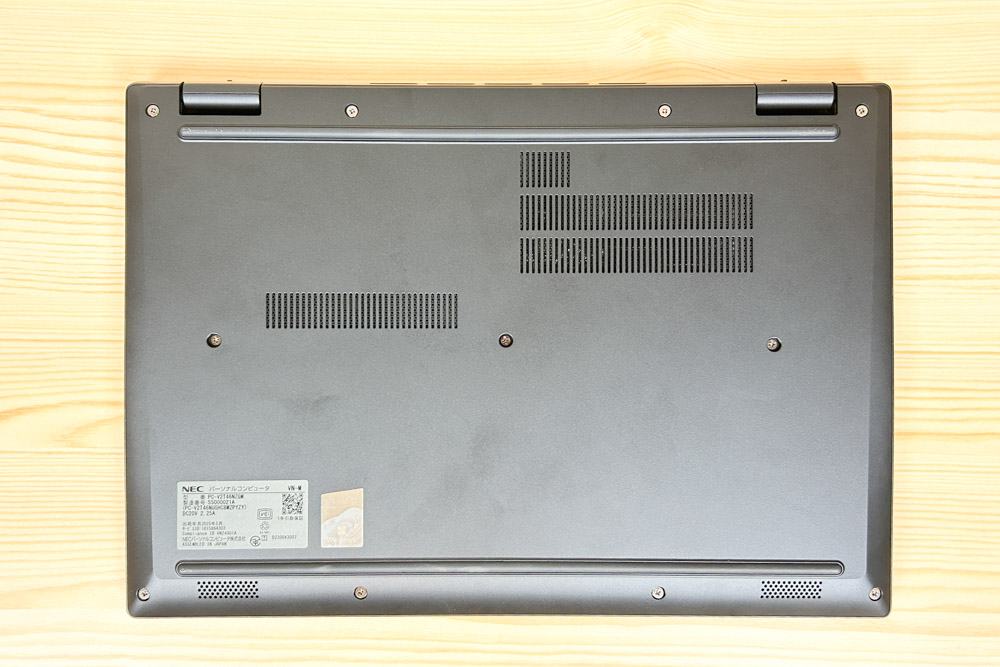 NEC VersaPro J UltraLite 底面