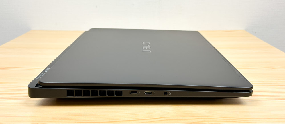OMEN MAX 16 インテル 左側面