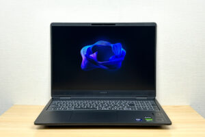 OMEN MAX 16 インテル 正面