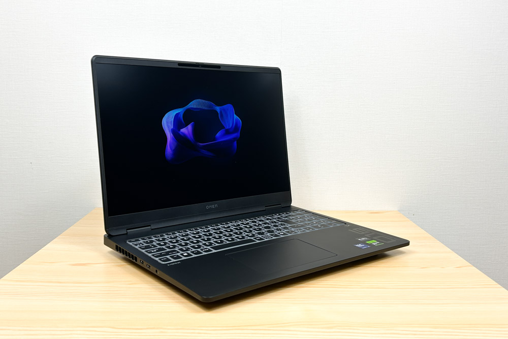 OMEN MAX 16 インテル 左斜め前から