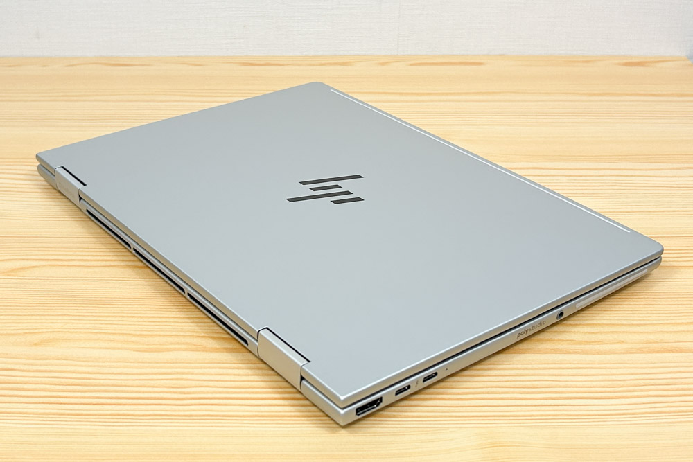 HP EliteBook 8 Flip G1i 13 筐体