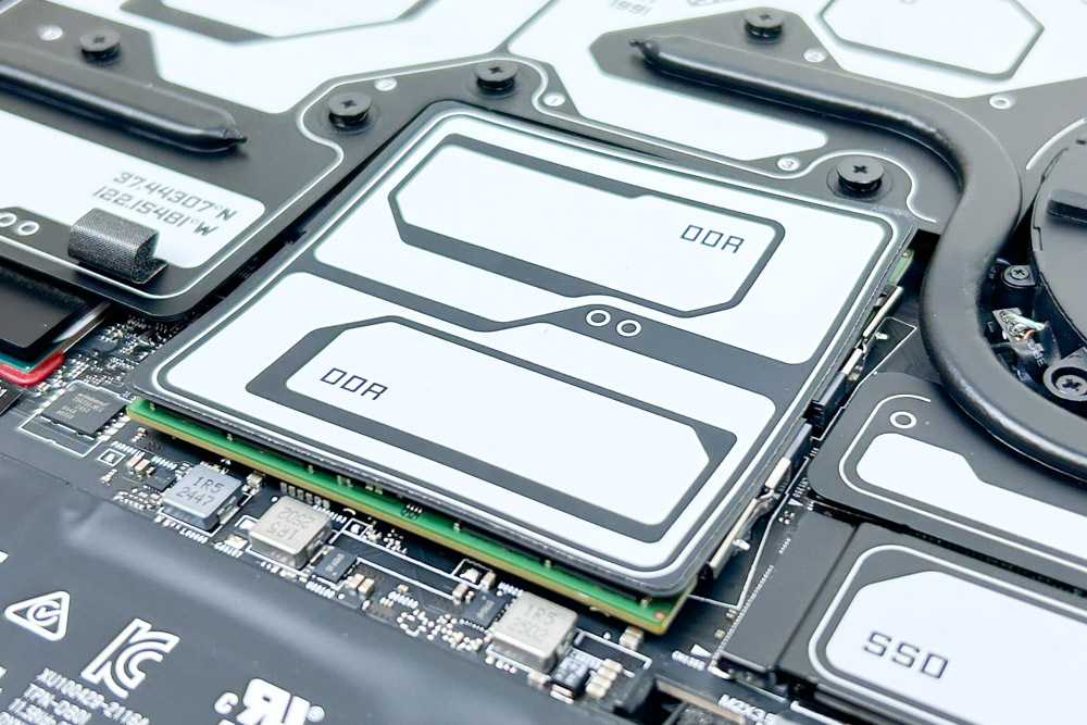 OMEN MAX 16 インテル メモリスロット
