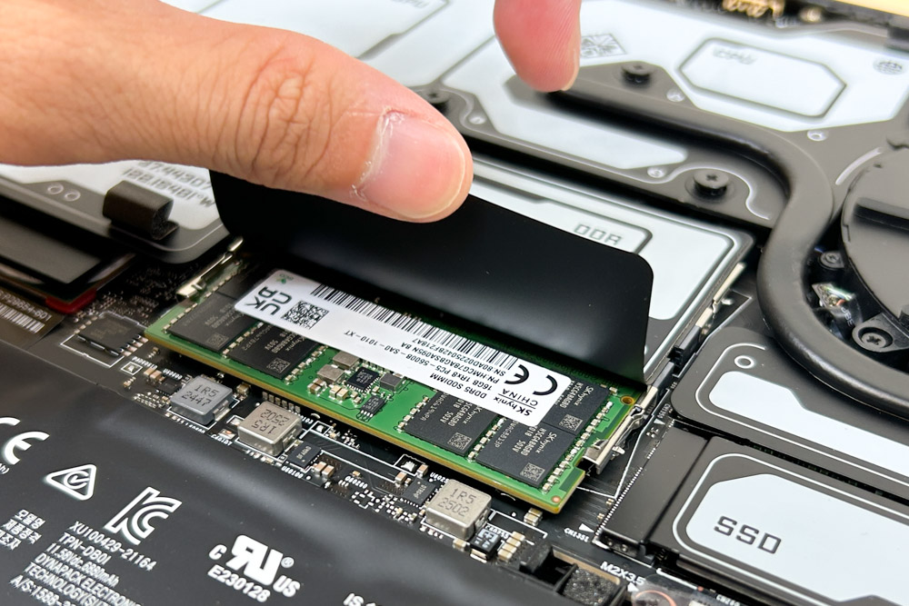 OMEN MAX 16 インテル メモリスロット