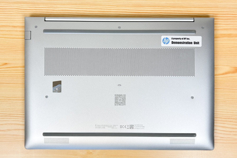 HP EliteDesk 8 Tower G1i Desktop AI PC 底面カバー