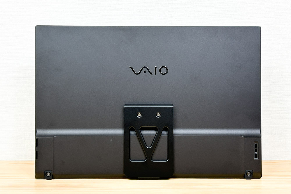 VAIO Visio+ 14 背面