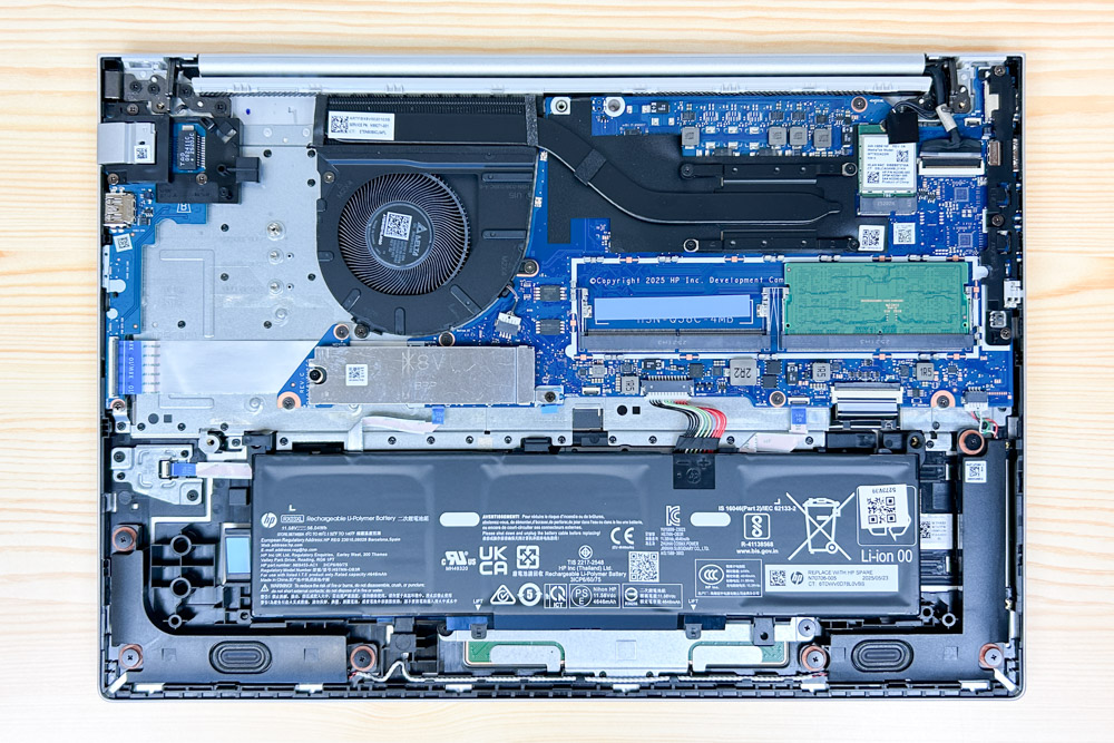 HP ProBook 4 G1iR 16 筐体内部