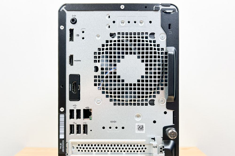 HP ProDesk 4 Tower G1i Desktop PC 背面インターフェイス