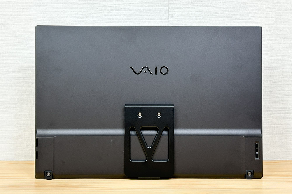 VAIO Visio+ 14 背面