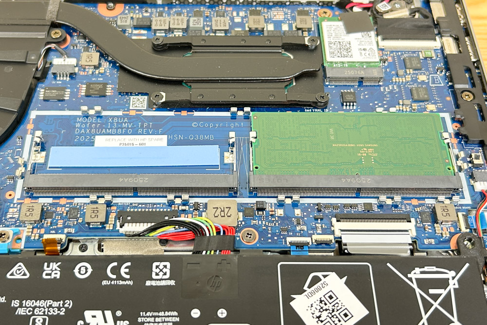 HP EliteBook 6 G1i 13 筐体内部　メモリスロット