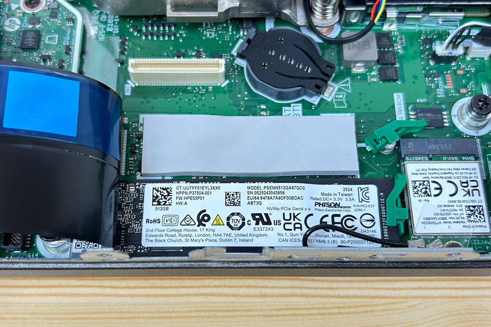 HP EliteDesk 8 Mini G1a Desktop Next Gen AI PC　M.2スロット