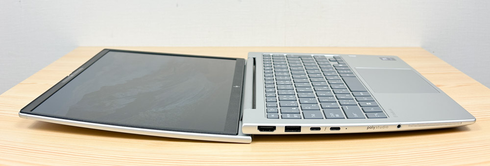 HP EliteBook 6 G1i 13 180度開くディスプレイ