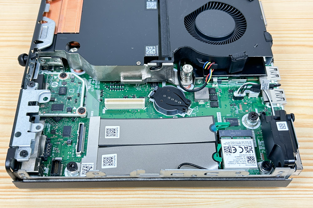 HP EliteDesk 8 Mini G1a Desktop Next Gen AI PC　M.2スロット