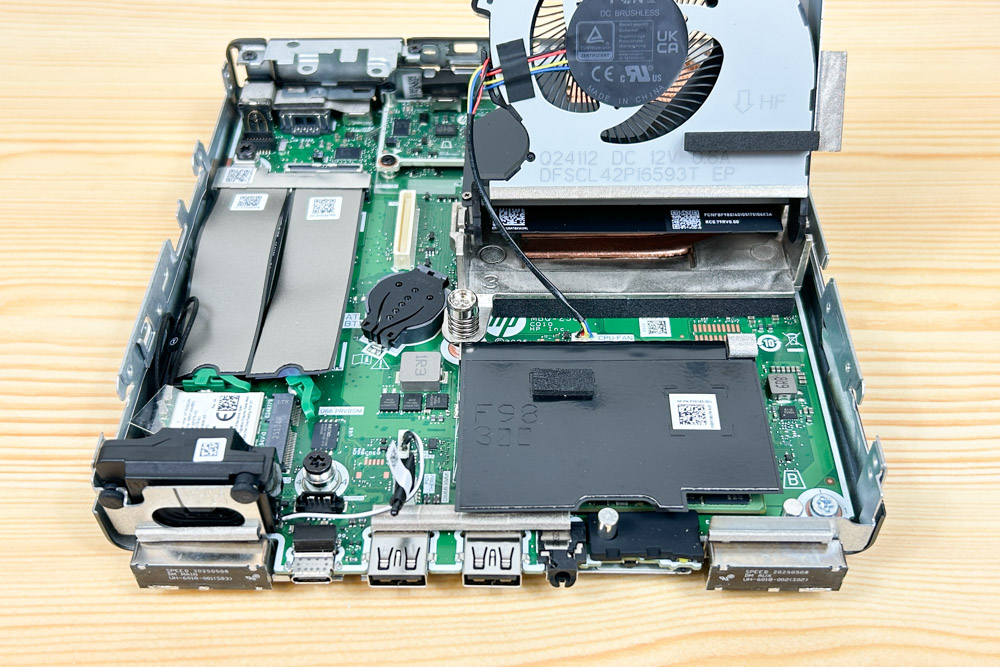 HP EliteDesk 8 Mini G1a Desktop Next Gen AI PC　メモリスロット