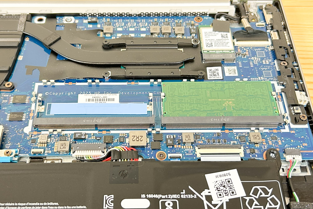 ProBook 4 G1iR 14 筐体内部 メモリスロット