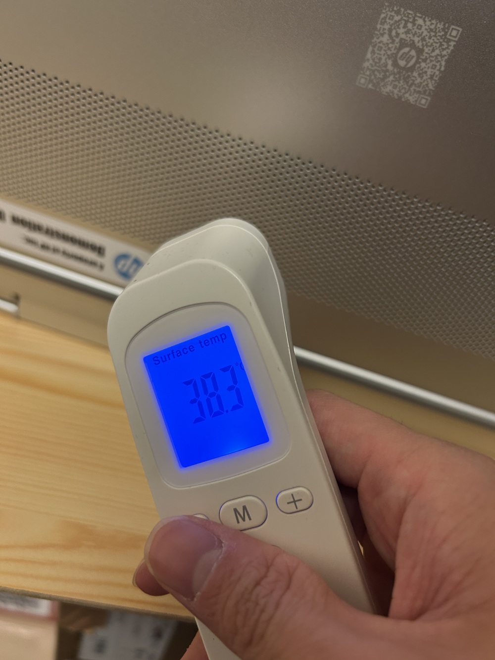 HP ProBook 4 G1iR 14 ベンチマーク時のPC底面温度