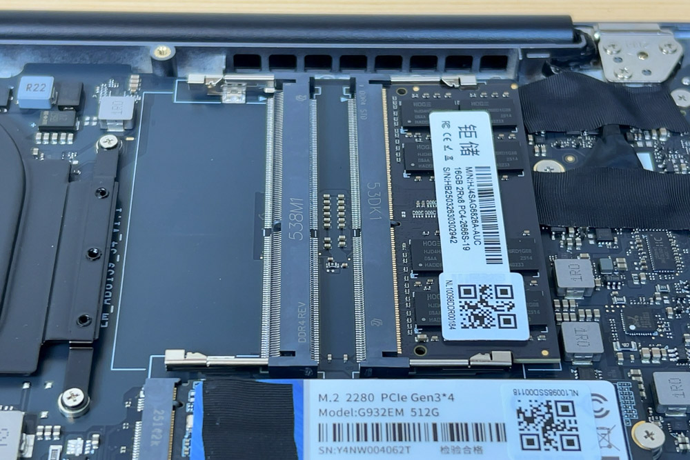 ACEMAGIC LX15Pro 筐体内部　メモリスロット