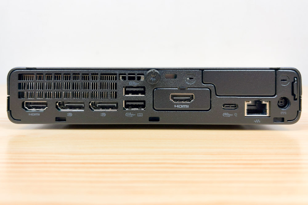HP EliteDesk 8 Mini G1a Desktop PC 背面