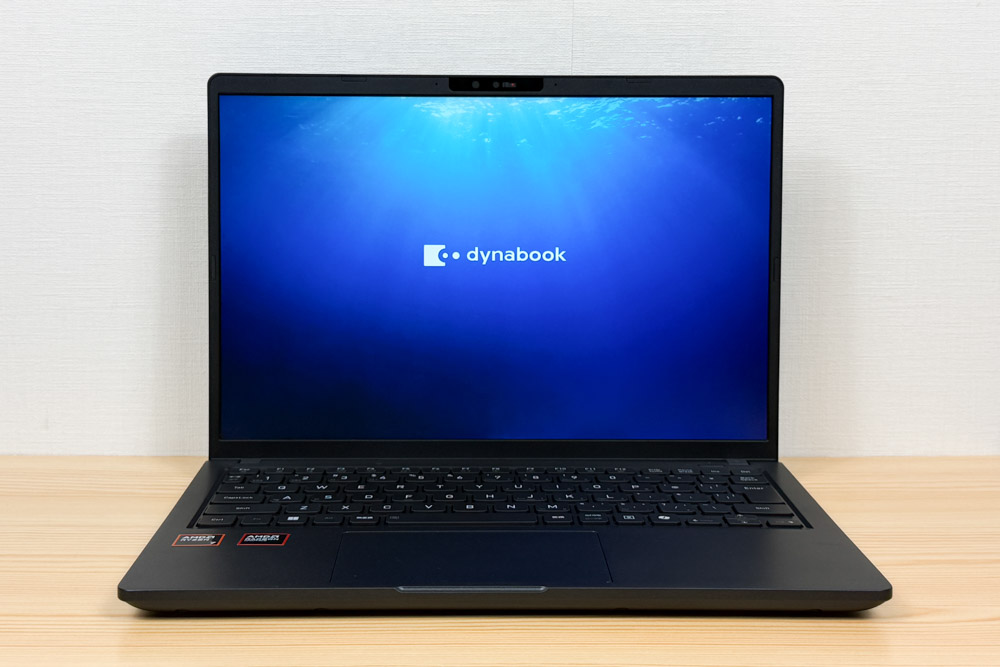 Dynabook RA/ZY 正面