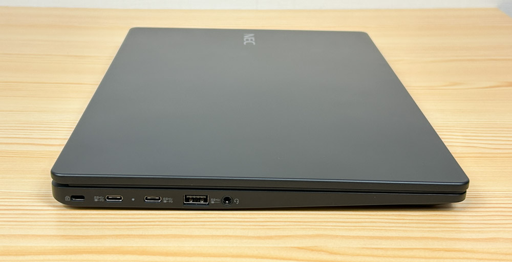 LAVIE Direct N14 Slim 2025年秋モデル 左側面インターフェイス