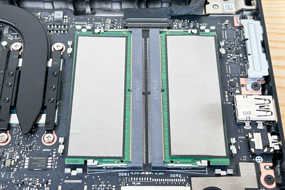 LAVIE Direct N14 Slim 2025年秋モデル メモリスロット