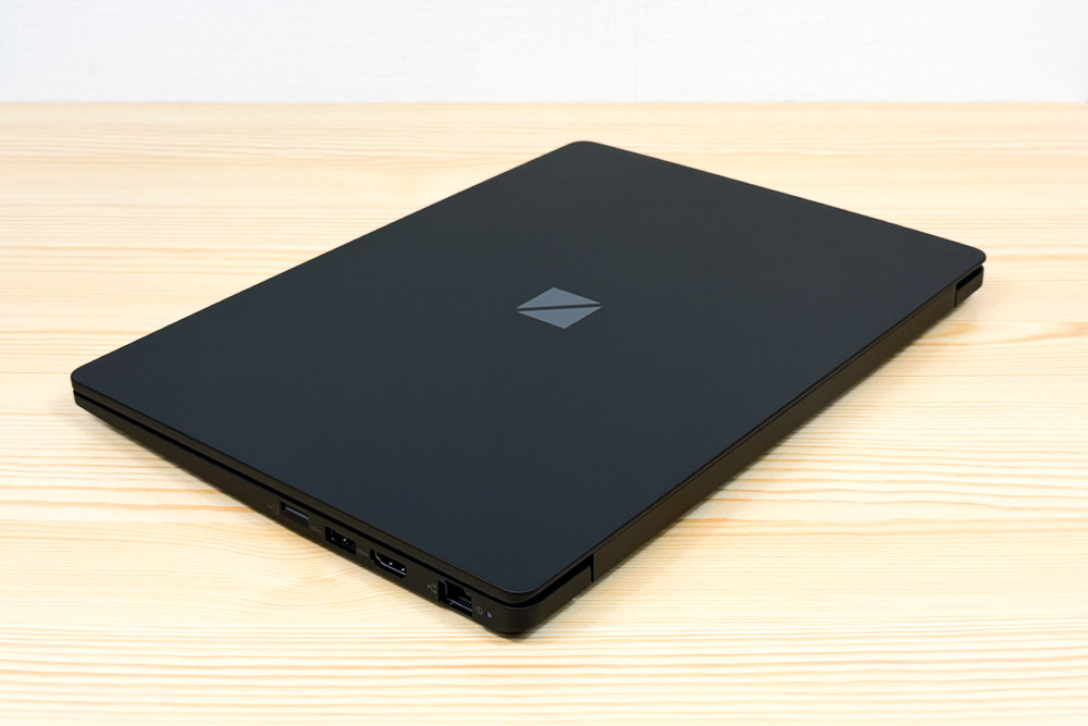 LAVIE Direct NEXTREME 2025秋冬モデル 筐体