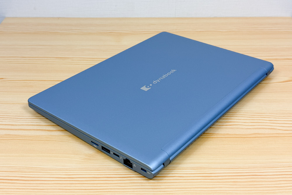 dynabook GR/ZZ 筐体