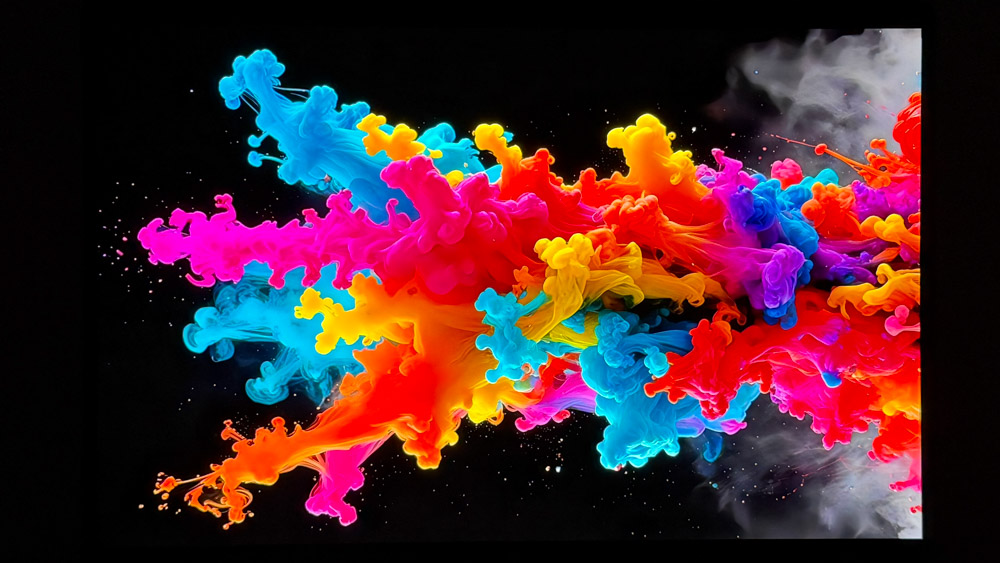 HP OmniBook X Flip 14-fm　ディスプレイ　黒の描写チェック